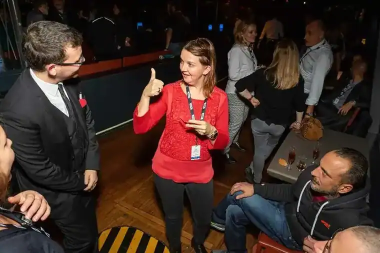 magicien-soiree-entreprise-le-mans