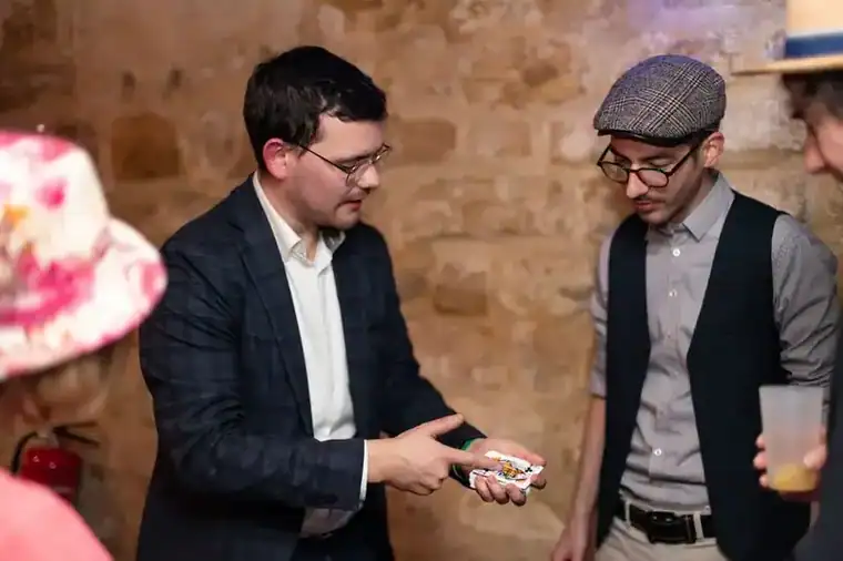 Idées d’animation pour mariage original avec invités en fête 2