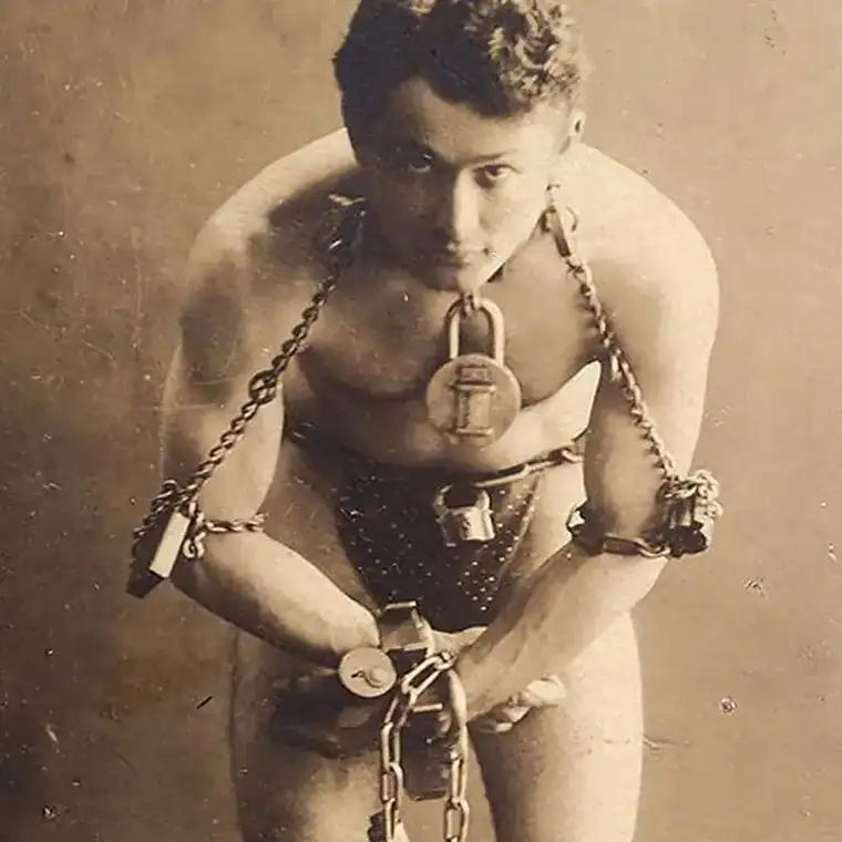 harry-houdini-magicien-escapologie