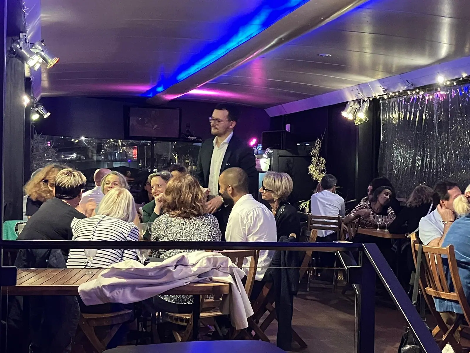 Museum of Magic Paris : visite, tarifs et secrets : Alexis De La Fuente, magicien, en prestation