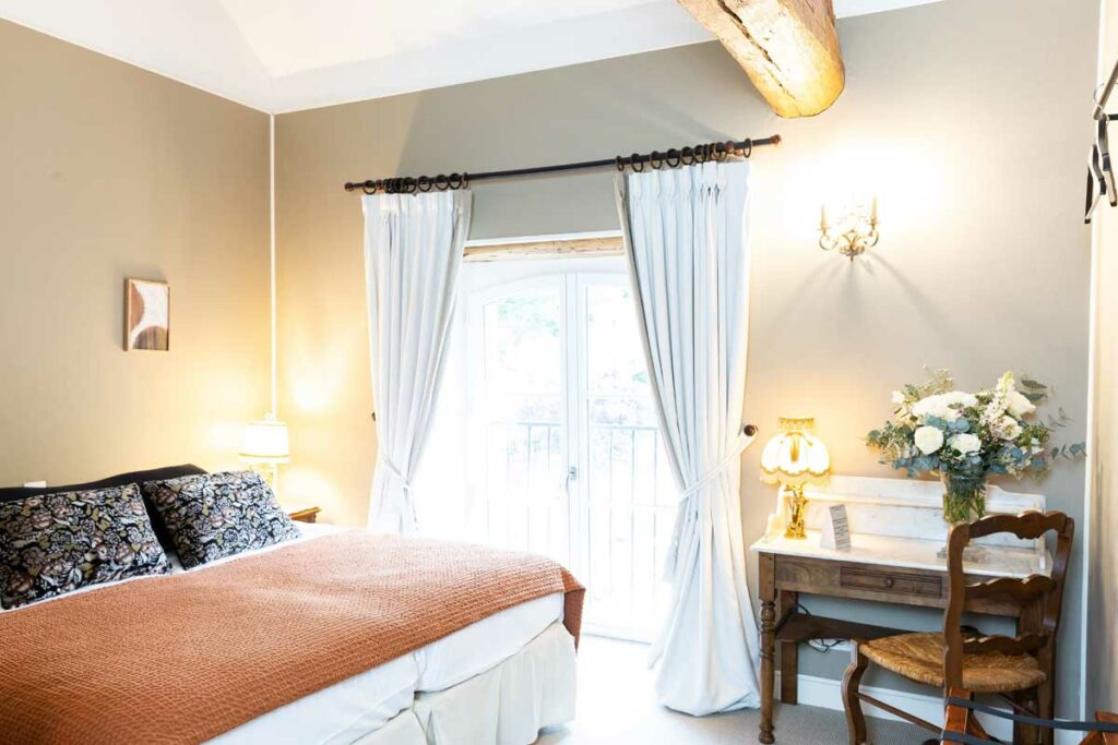 Domaine-aveny-mariage-magicien-evenementiel-salle-chambre