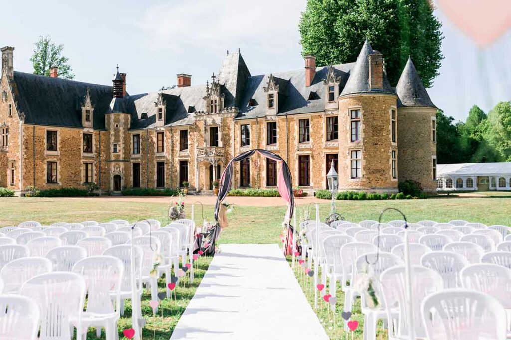 Lieux-mariage-le-mans-magicien-chateau-de-cheronne