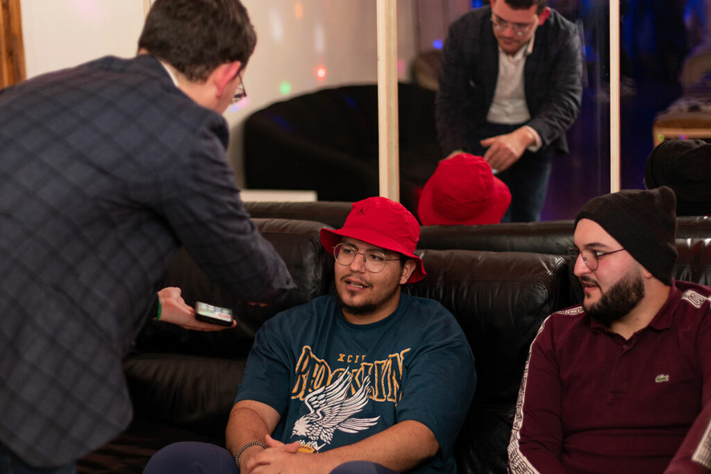 Magicien-mentaliste-vip-paris