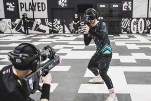 Team-building-le-mans-realite-virtuelle-magicien