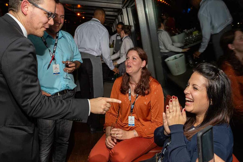 magicien-soiree-entreprise-le-mans-animation-evenementielle