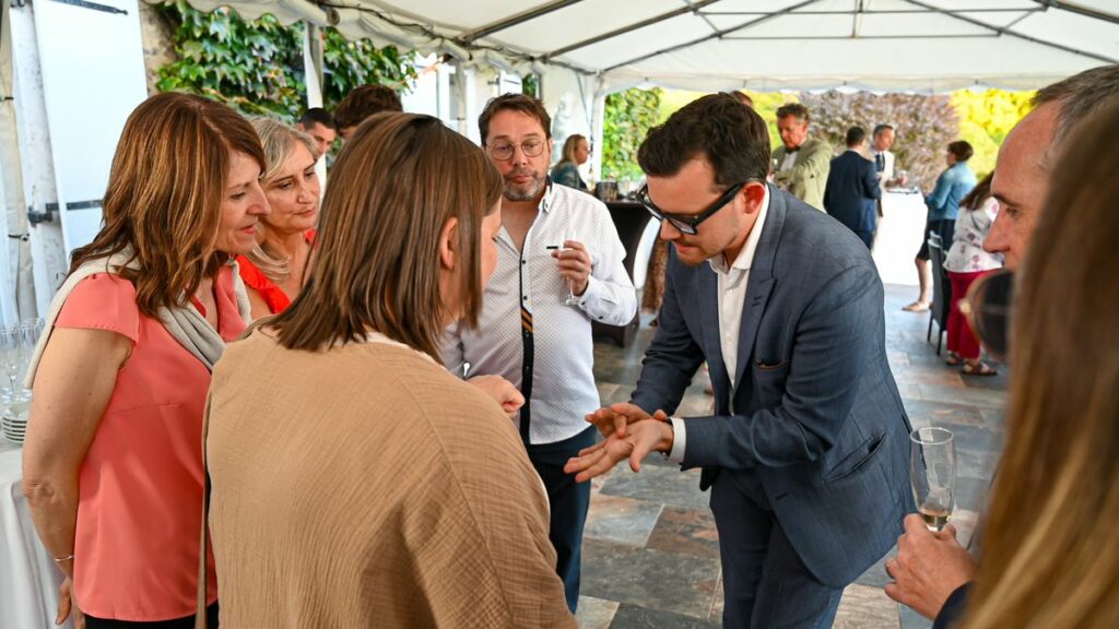 Idées d’animation pour mariage original avec invités en fête