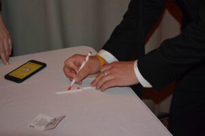 Jeux de mariage rigolos pour animer la soirée et divertir les invités populaires