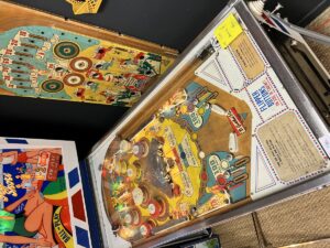 Magicien à domicile pour anniversaire animant une fête d’enfant avec tours de magie